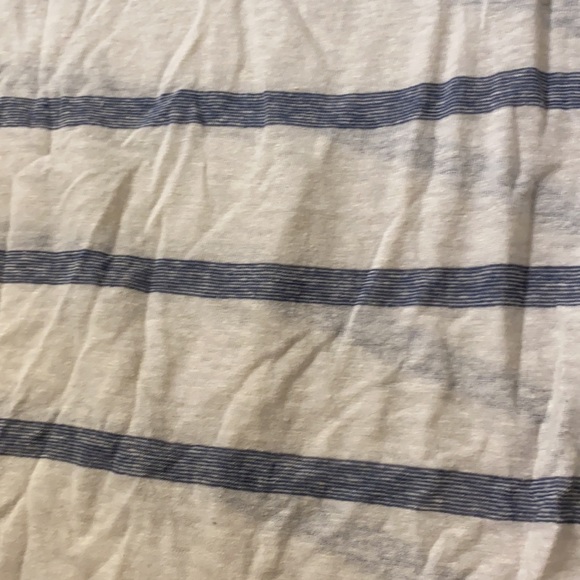 White and blue striped shirt - Picture 3 of 4